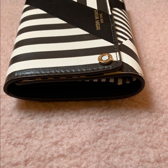 Henri Bendel Monochrome Striped Card Holder - Picture 4 of 13
